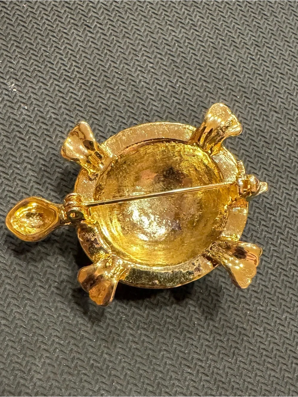 Vintage Gold Tone Turtle Brooch With Clean Rhinestones